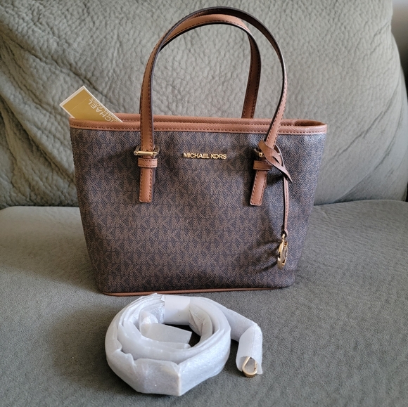 Michael Kors Jet Set Travel Extra-Small Logo Top-Zip Tote Bag in Brown - Picture 6 of 16